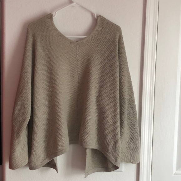 Brandy Melville Cardigan Bundle - Picture 7 of 9